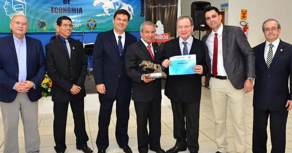 Presidente da Fecomércio-MS recebe comenda do Conselho de Economia por impulsionar desenvolvimento