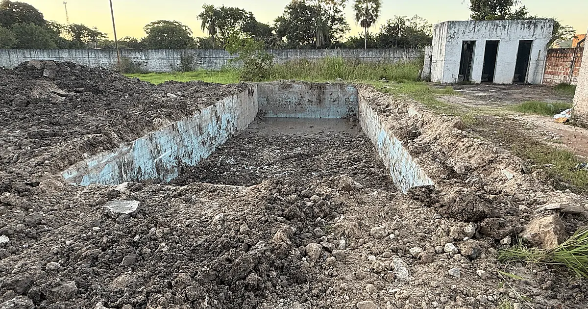 Recuperação da piscina do CRAS em Ladário retoma espaço de convivência