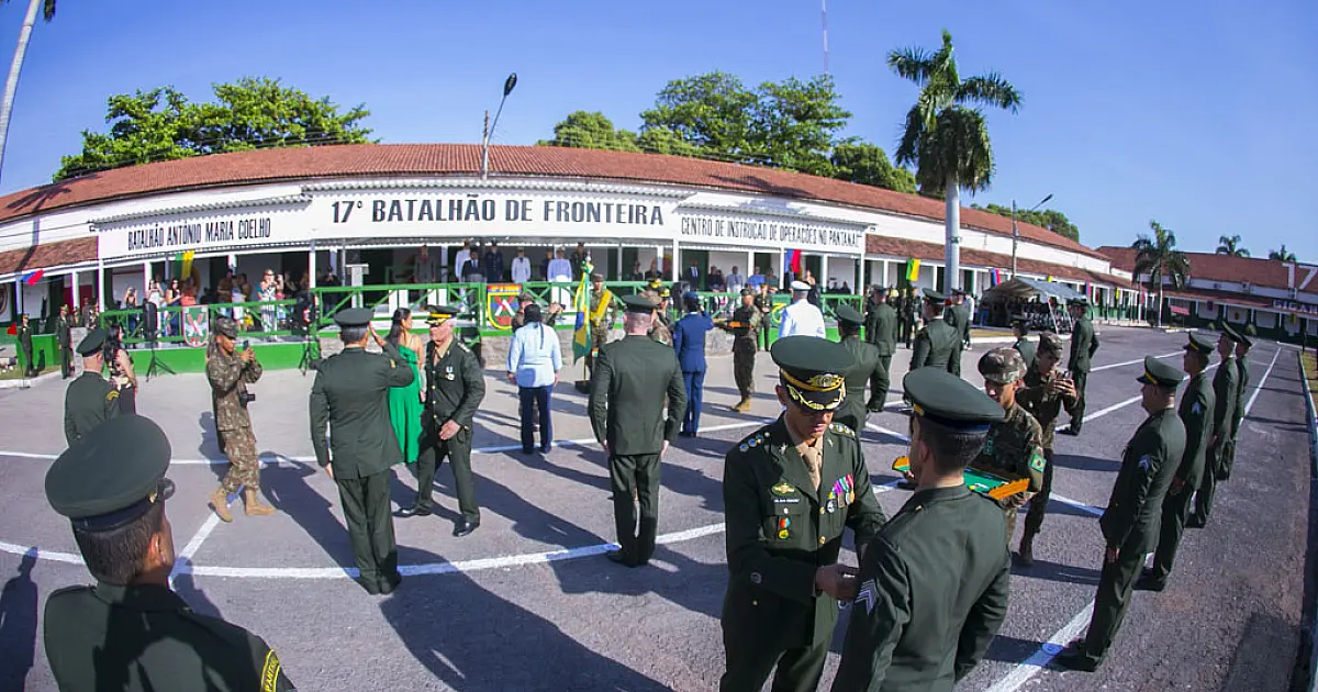 Cerimônia militar no 17&ordm; Batalhão de Fronteira celebra Dia do Soldado em Corumbá