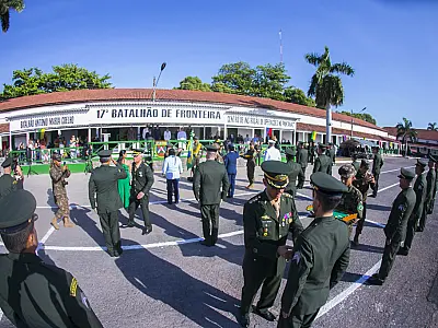 Cerimônia militar no 17&ordm; Batalhão de Fronteira celebra Dia do Soldado em Corumbá