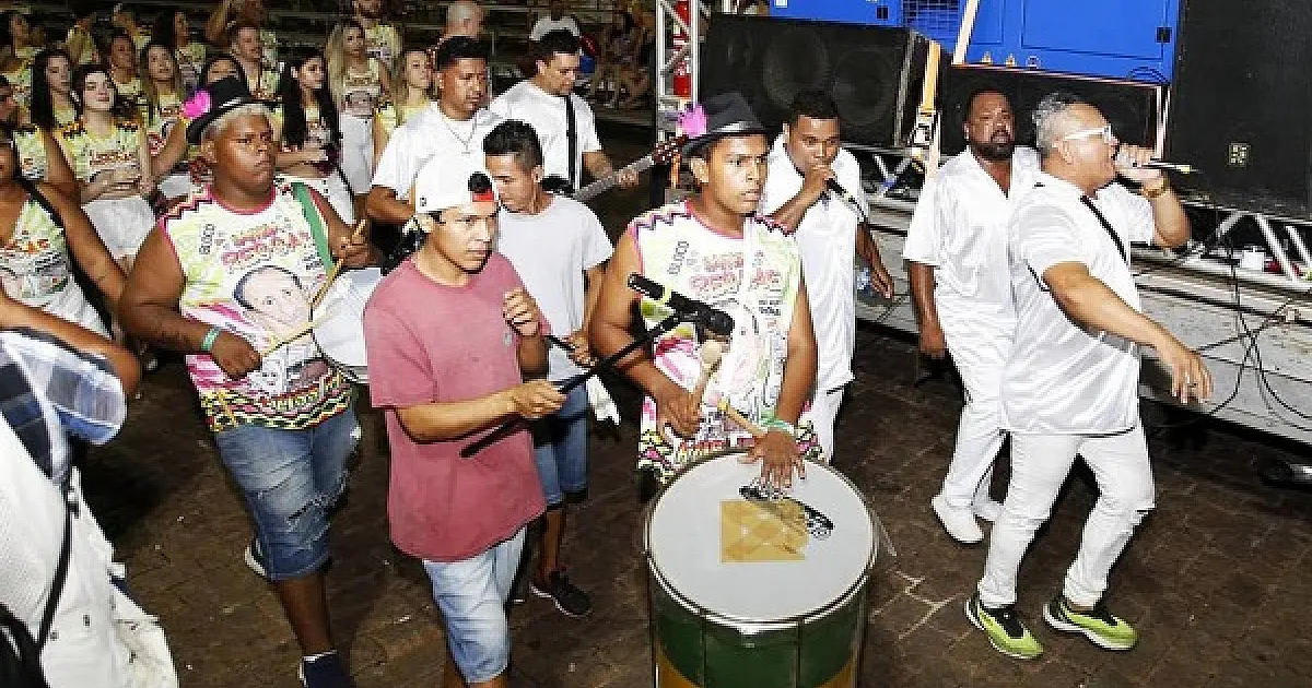Desfile das escolas de samba é atração do Carnaval de Corumbá 2022 nesta sexta-feira