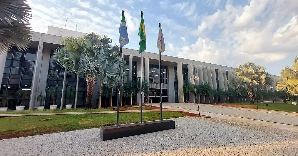 Tribunal de Justiça barra lei que aumenta salário da prefeita de Campo Grande