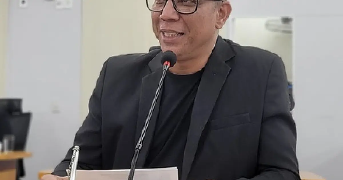 Hesley pede detalhes sobre processos judiciais envolvendo o Município