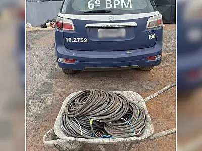 Homem flagrado com fios furtados é preso no Lampião Aceso