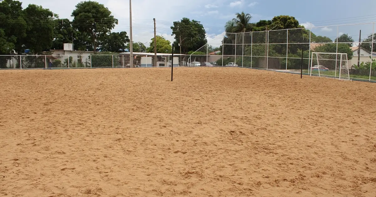 Casos de contaminação e doenças de pele faz prefeitura fechar quadra de areia em Ladário