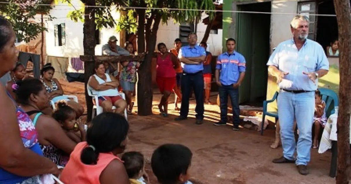 Prefeitura e Sanesul se reúnem com moradores do Nova Aliança para resolver falta de água