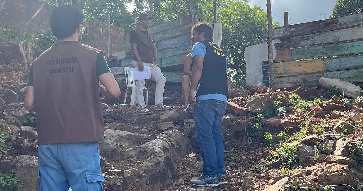 Fiscalização ambiental constata que incêndio em ferro-velho foi criminoso