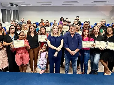 Qualifica Ladário certifica 60 formandos em Auxiliar Administrativo e Amostrador de Minério