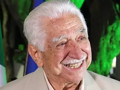 Academia relembra legado de Abílio de Barros em noite cultural em CG