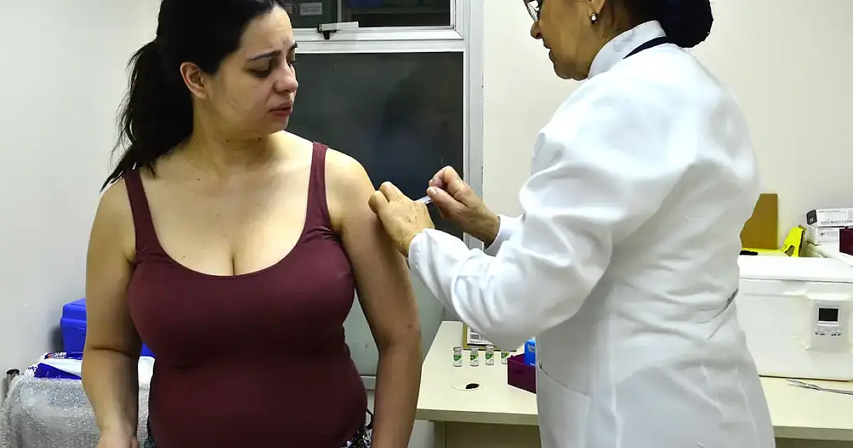 Saiba como será oferta de vacina que previne bronquiolite em bebês