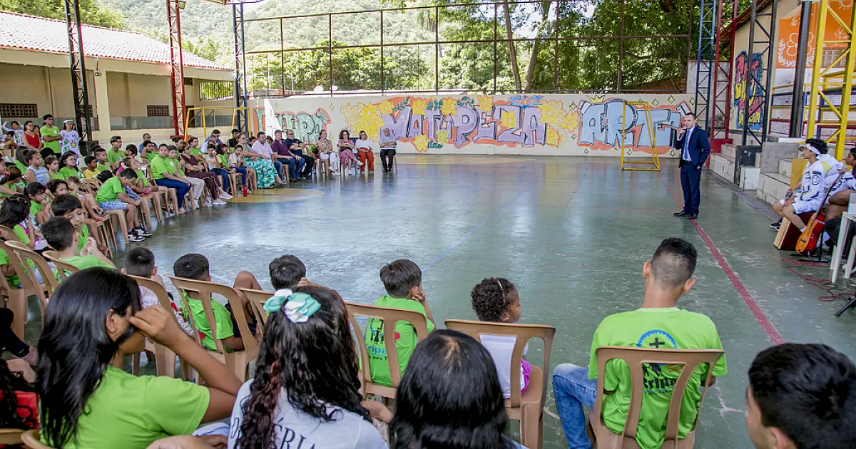 Sala Laranja e Espaço de Lazer são inaugurados para apoio infantojuvenil