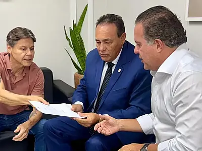 Paulo Duarte renuncia à presidência do PSB e encaminha filiação ao PSDB