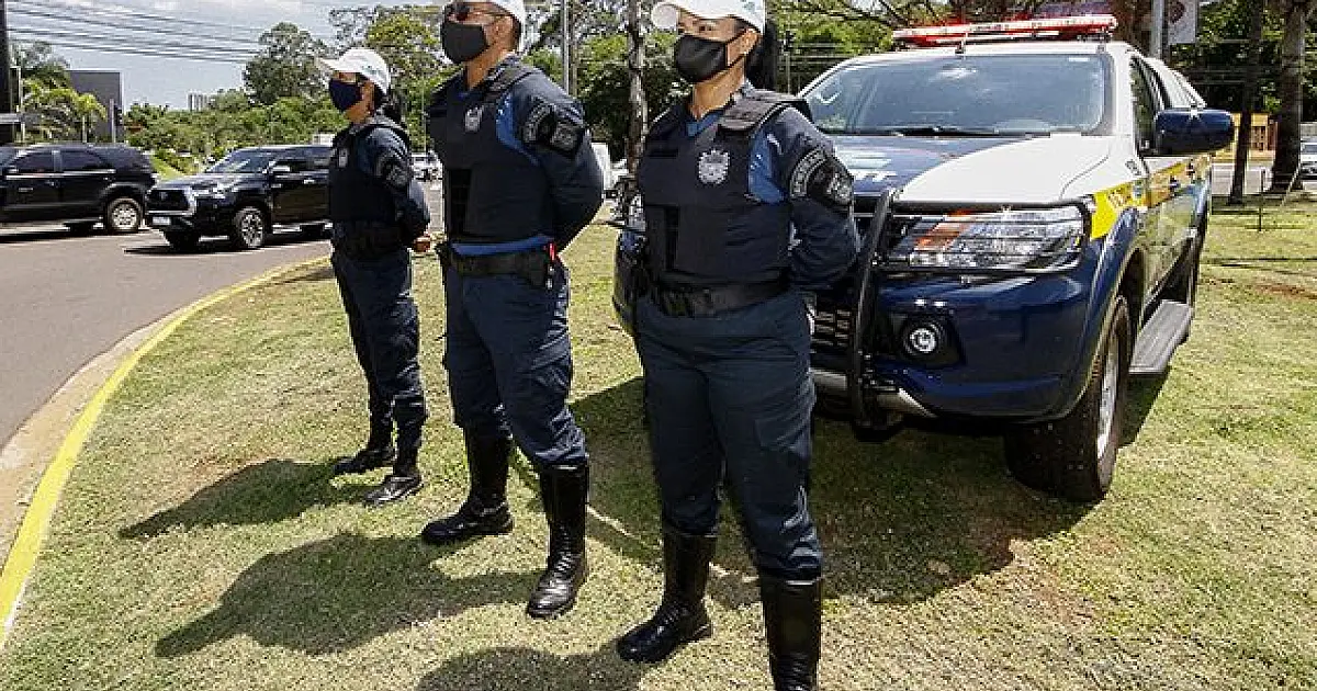 69 policiais civis e militares são promovidos por atos de bravura em MS