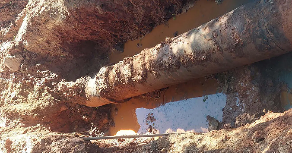 Reparo de adutora é concluído e abastecimento retorna gradativamente ao longo do dia