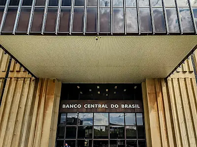 Banco Central anuncia primeira intervenção no câmbio em 2025