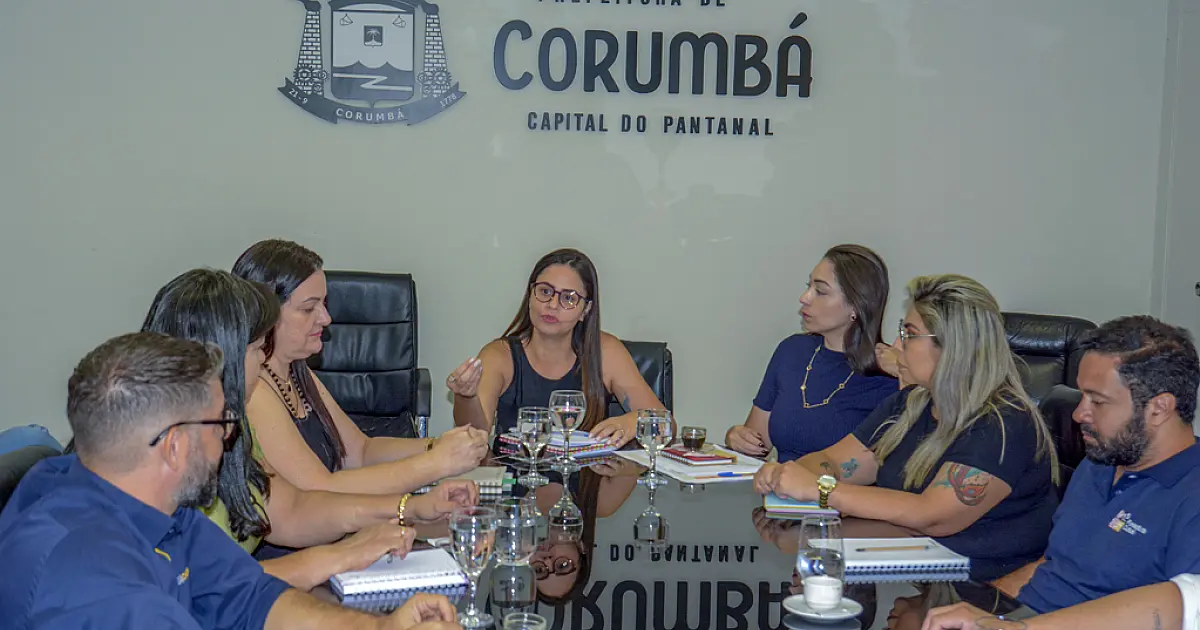 Reunião busca reduzir impactos da montagem do carnaval aos lojistas do centro
