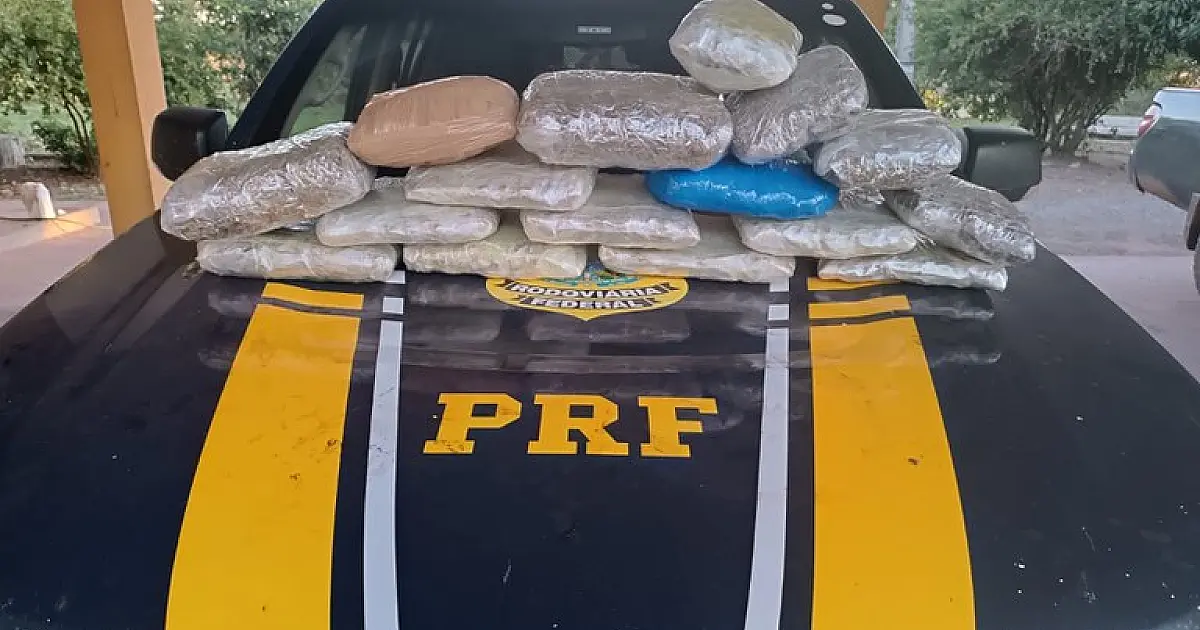 Passageiros de vans que seguiam para a Capital são presos com 10kg de Skunk