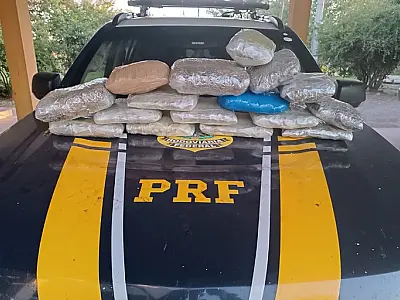 Passageiros de vans que seguiam para a Capital são presos com 10kg de Skunk