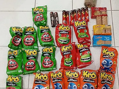 Adolescente tenta furtar biscoitos em mercearia e acaba ferido por cães