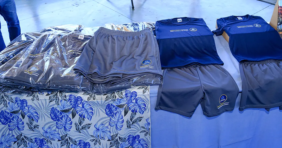 Cazarin propõe uniformes sob medida para alunos da rede municipal em Corumbá