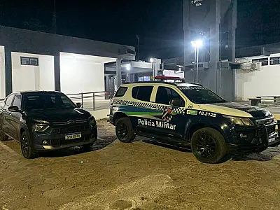 PM recupera carro roubado e prende casal por receptação em Corumbá