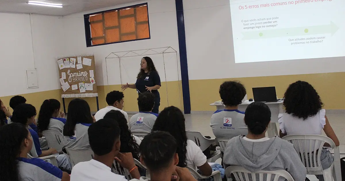 Jovens de Corumbá se preparam para o mercado com curso intensivo