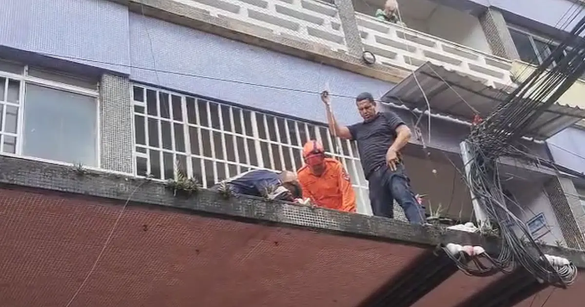 Homem que morreu ao cair de prédio no centro enfrentava surtos psiquiátricos