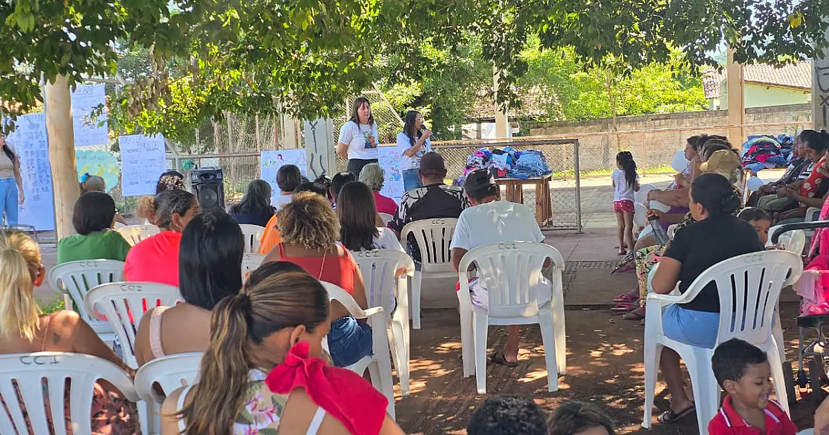 CRAS promove diálogo sobre saúde mental e meio ambiente com usuários