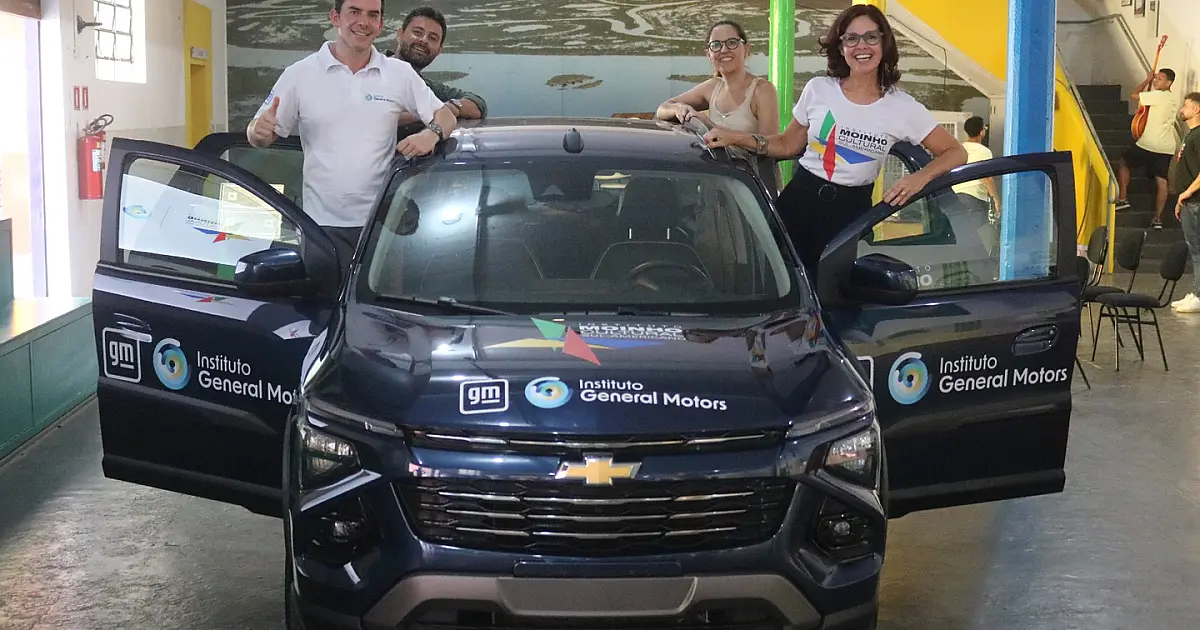 Carro doado pela General Motors vai ampliar atendimento do Moinho Cultural às famílias da região