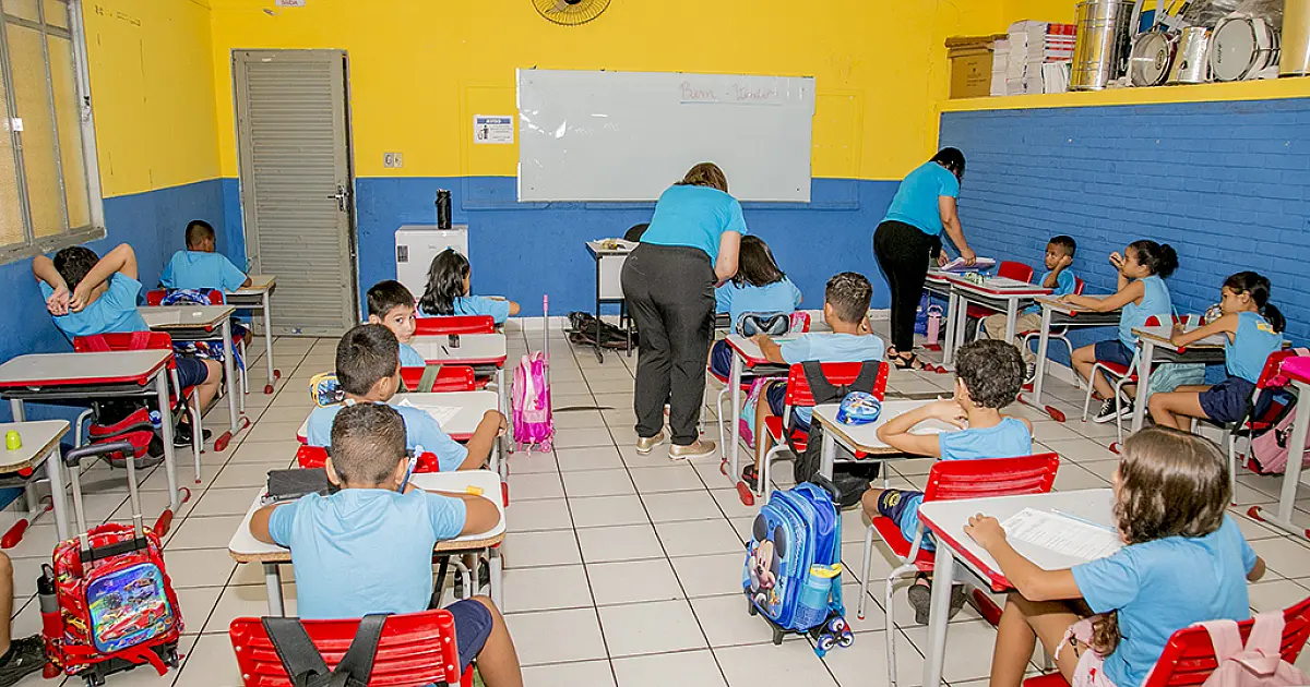 Corumbá convoca aprovados para terceira etapa de seleção de professores temporários