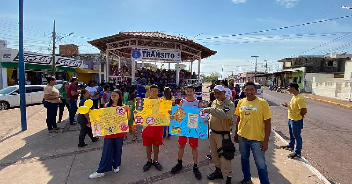 Ladário abre Semana Nacional do Trânsito com caminhada e atividades educativas