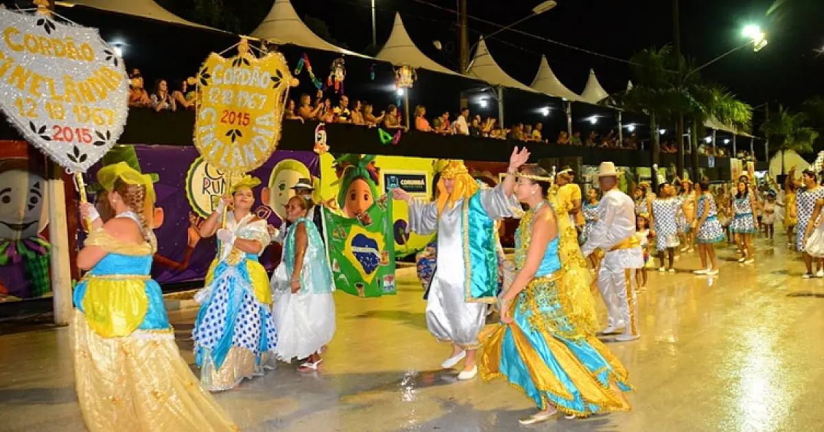 Riqueza cultural dos antigos carnavais de Corumbá é resgatada por cordões carnavalescos