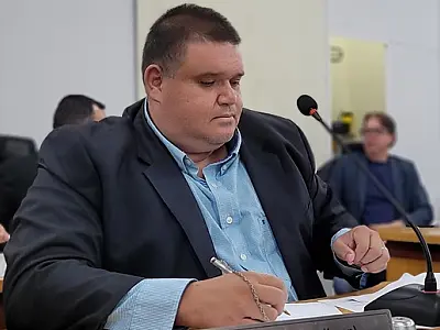 Projeto de Lei de Jovan autoriza Executivo a celebrar convênios com clínicas veterinárias e ONGs