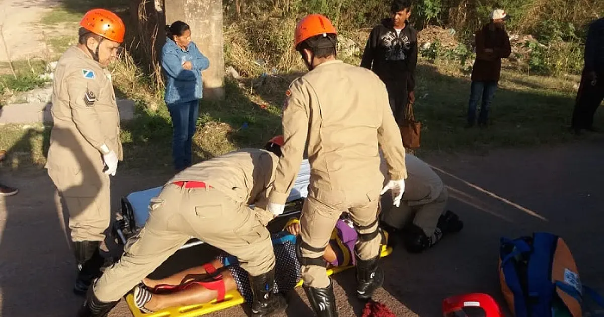 Veículo colide contra moto e evade do local sem prestar socorro