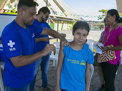 Vacinação contra dengue segue baixa entre crianças e adolescentes de Corumbá