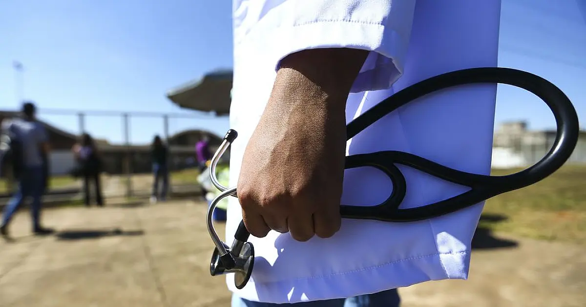 Revalida 2025/2: prazo para envio de diploma médico começa hoje