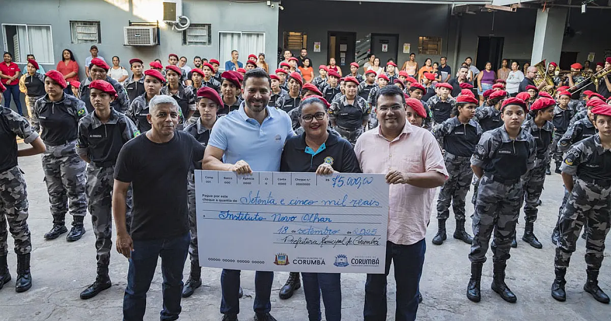 Prefeitura repassa recursos de emendas e do FMIS para projetos do Instituto Novo Olhar