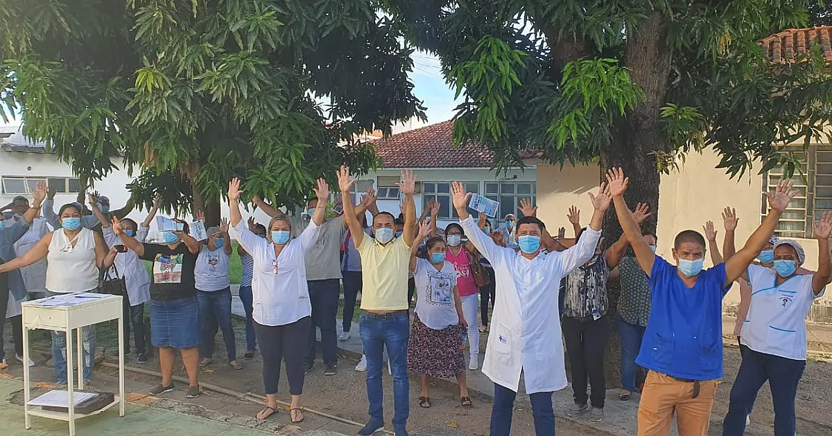 Enfermeiros da Santa Casa de Corumbá cobram dívida de 1 milhão