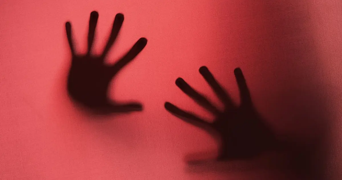 Entenda o que é vicaricídio; projeto de lei endurece pena para o crime