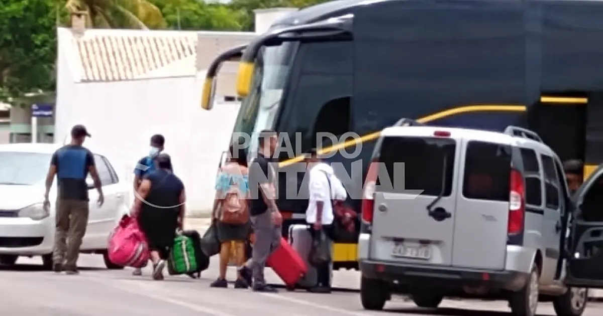 Ônibus clandestinos integram esquema ilegal de imigração