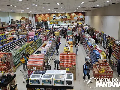 Cidade Branca celebra aniversário com ofertas e música ao vivo em setembro