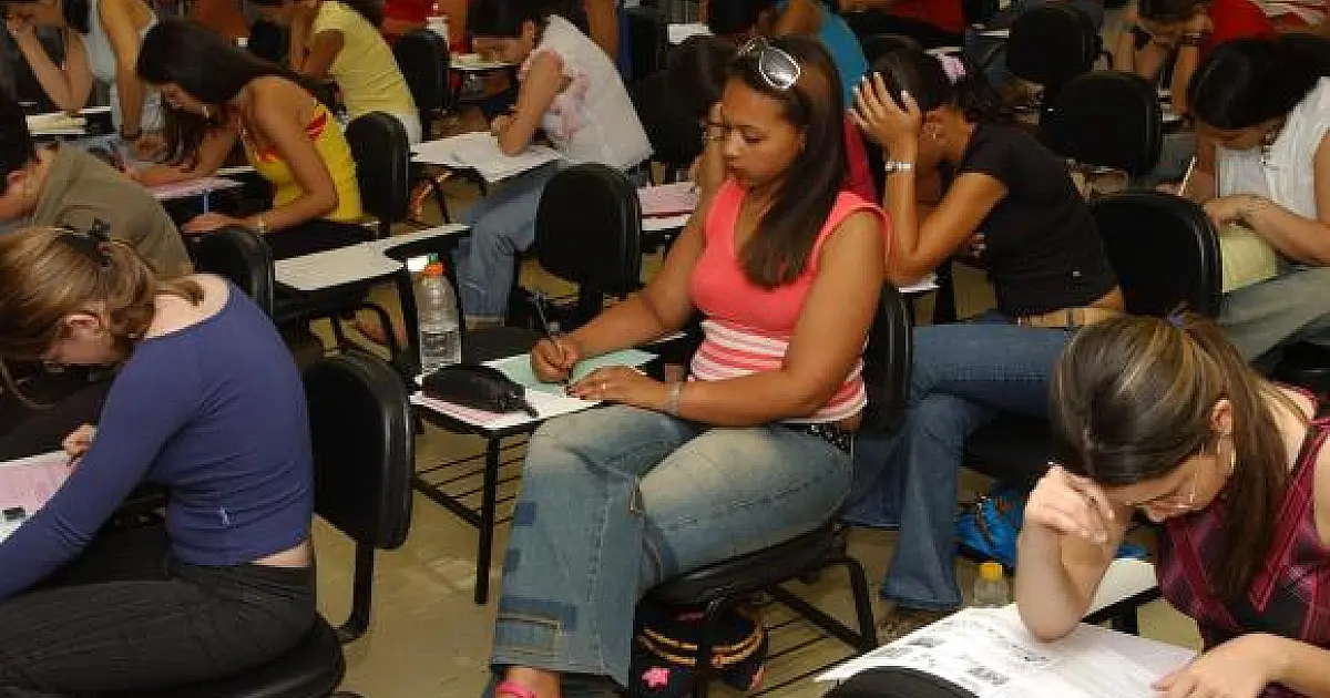Estudantes poderão iniciar a renovação da matrícula no Fies a partir de hoje