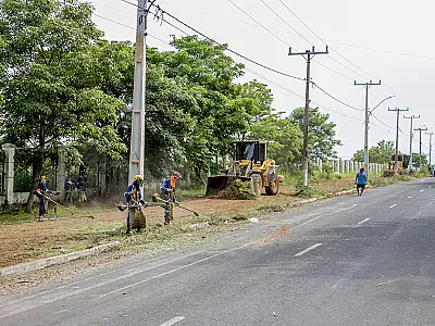 Corumbá segue com campanha de limpeza e pede por consciência aos moradores