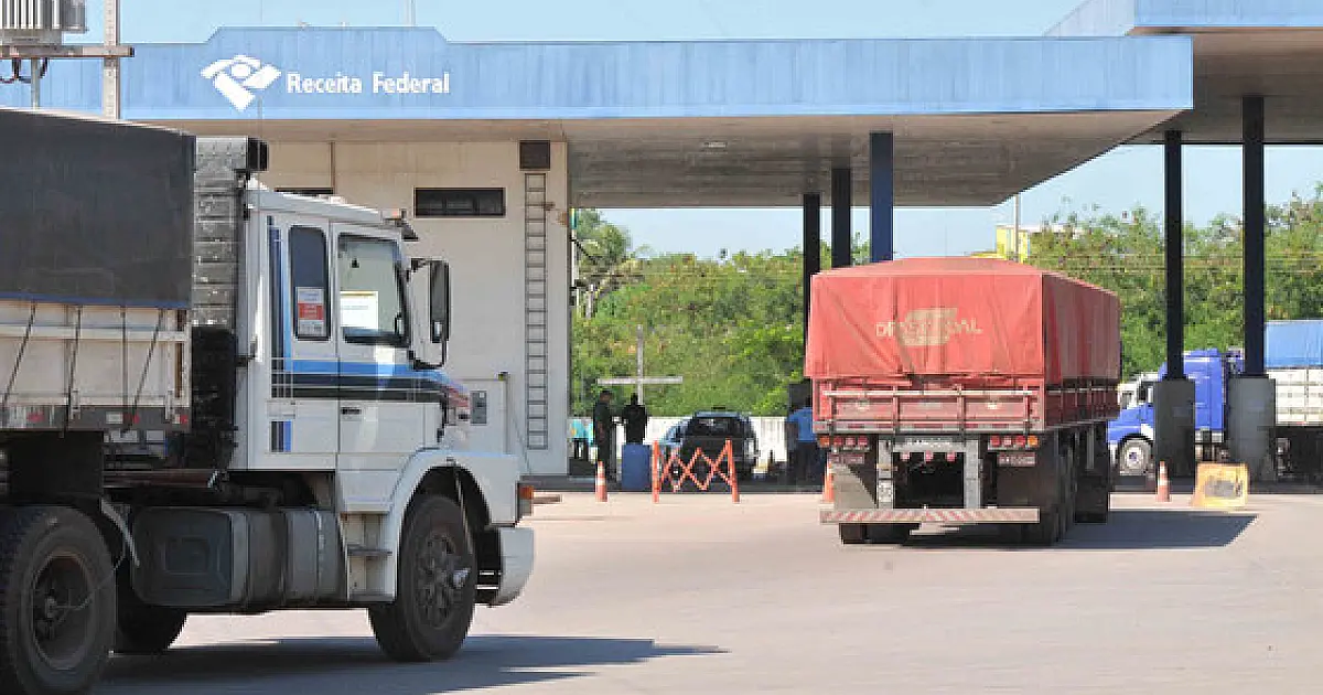Três quadrilhas tinham esquema de corrupção em posto da Receita Federal