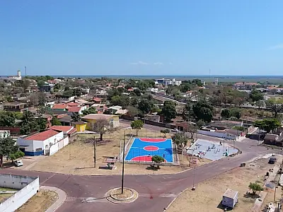 Praça da rua Frederico Aranda é revitalizada e ganha novo visual em Ladário