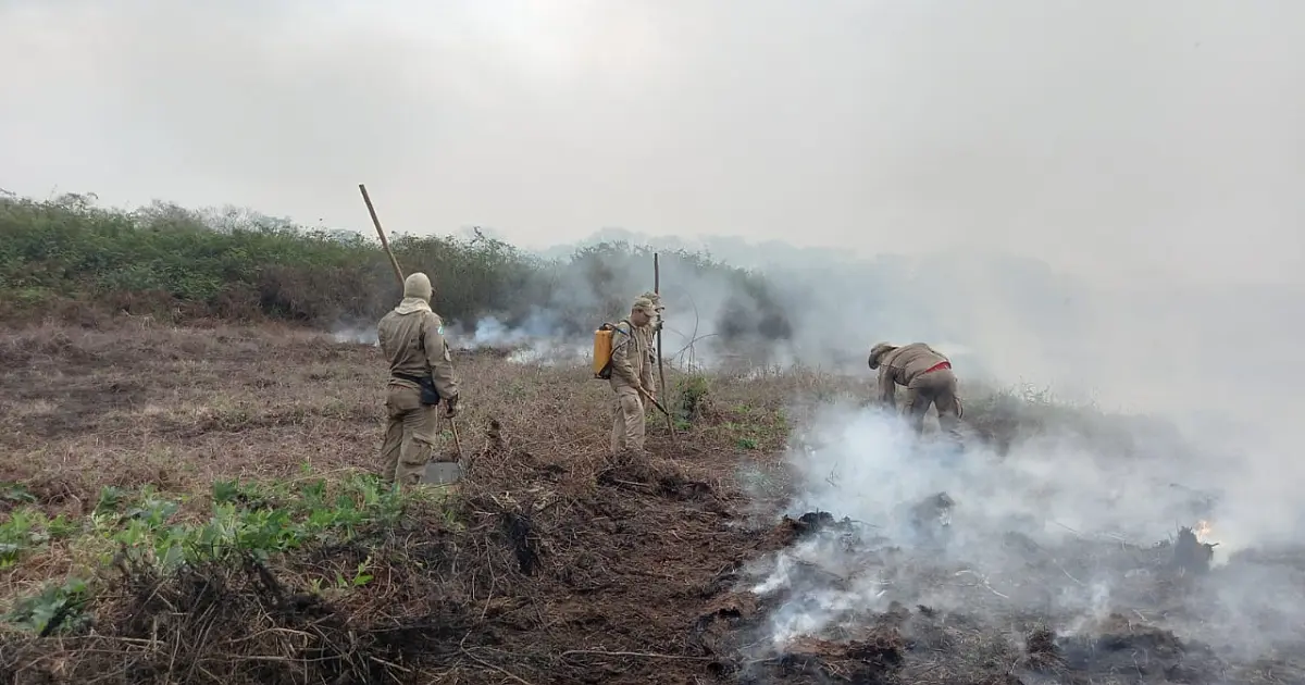 Bombeiros continuam em combate e monitoramento à incêndios no Pantanal