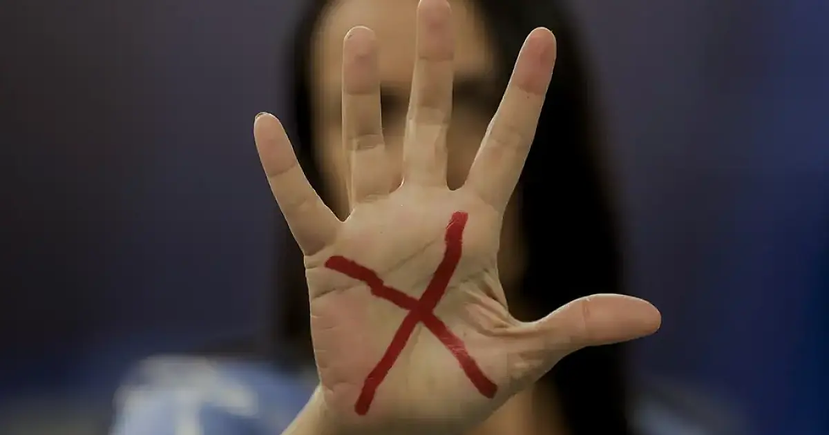 Ligue 180 pode ser obrigatório em notícias de violência contra mulher