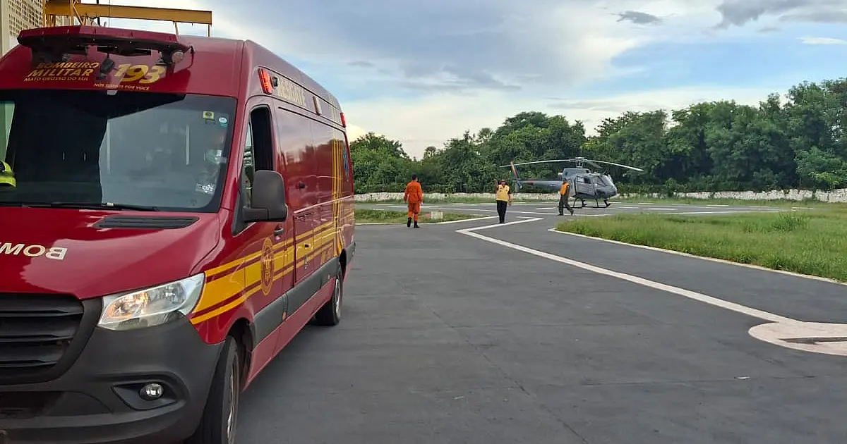 Jovem é resgatado de helicóptero no Paiaguás