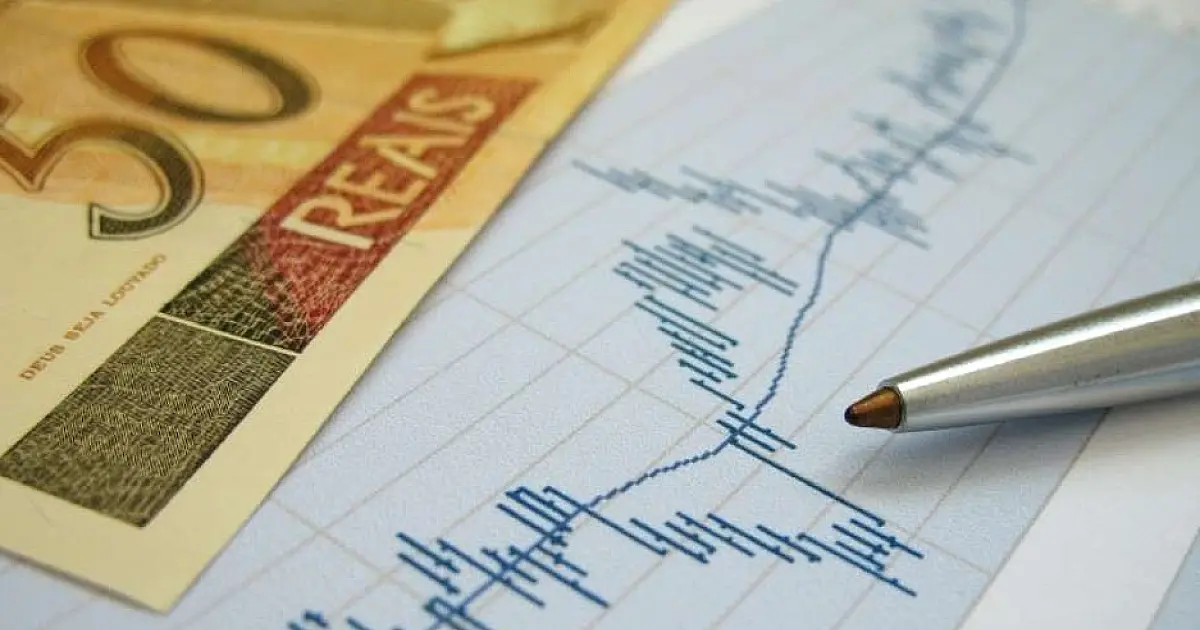 Mercado reduz estimativas para inflação e queda no PIB este ano