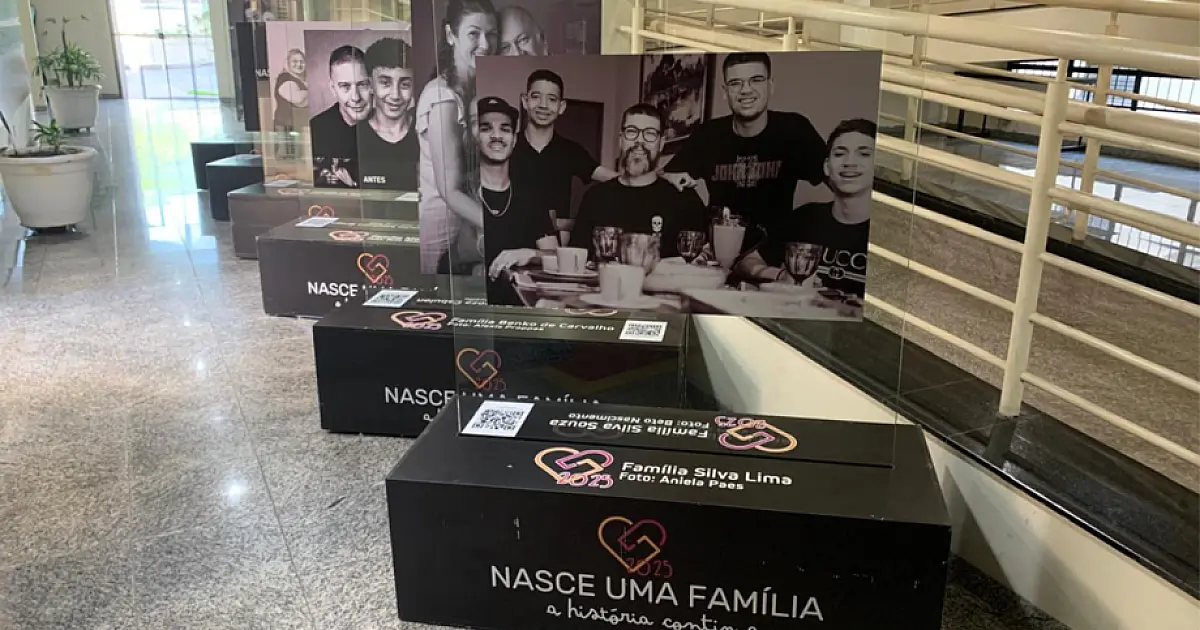 Exposição fotográfica sobre adoção pode ser visitada no Fórum de Corumbá